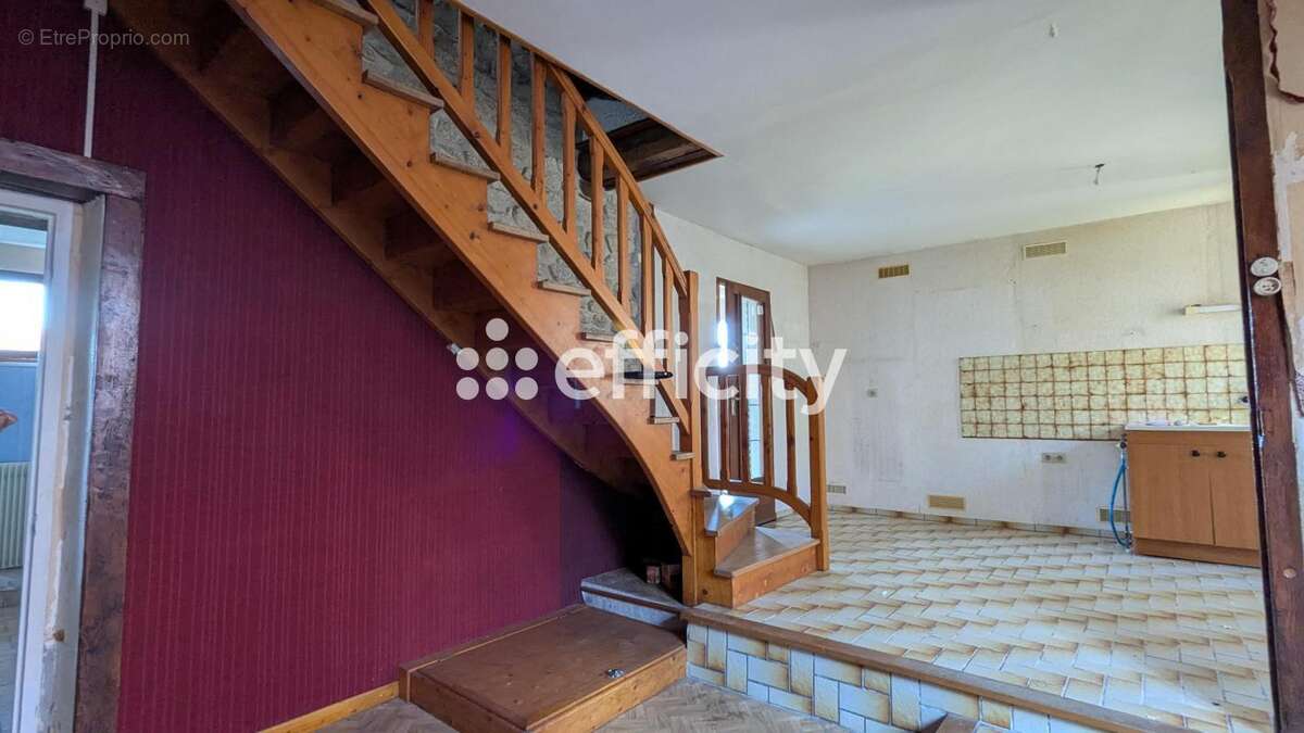 Maison 96 m² à Saint-Remy-Sur-Durolle  - photo 19