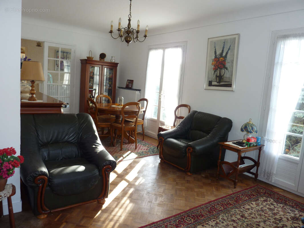Maison à MONTMORILLON