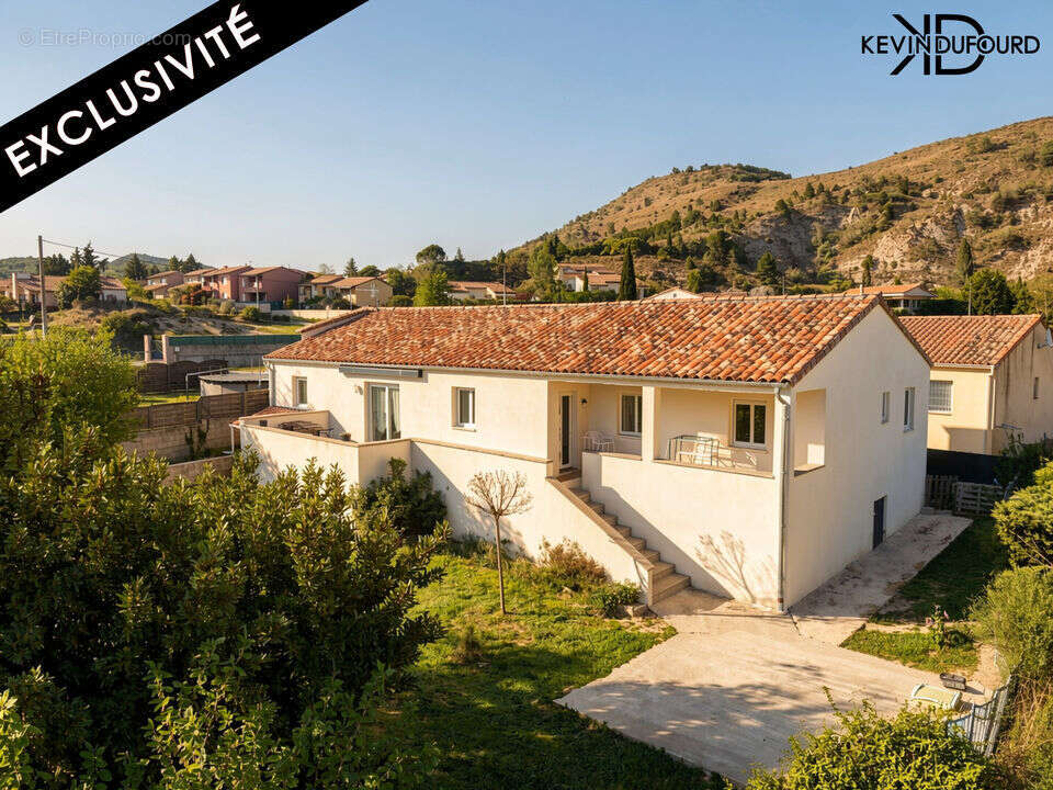 Maison à SAINT-PRIVAT