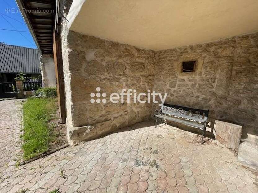 Maison à HOTONNES
