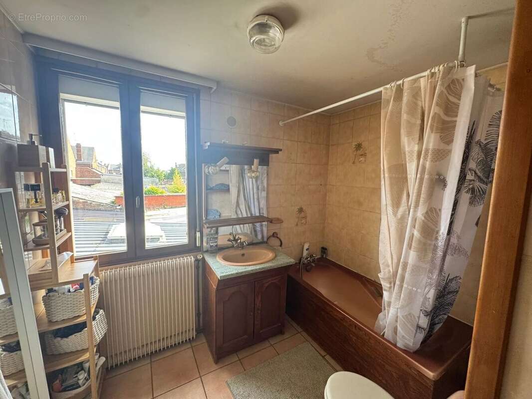 Quartier Saint Acheul / Maison avec Commerce et Cour - photo 11