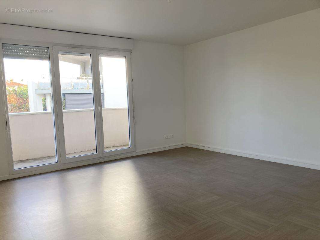 Appartement à LYON-9E