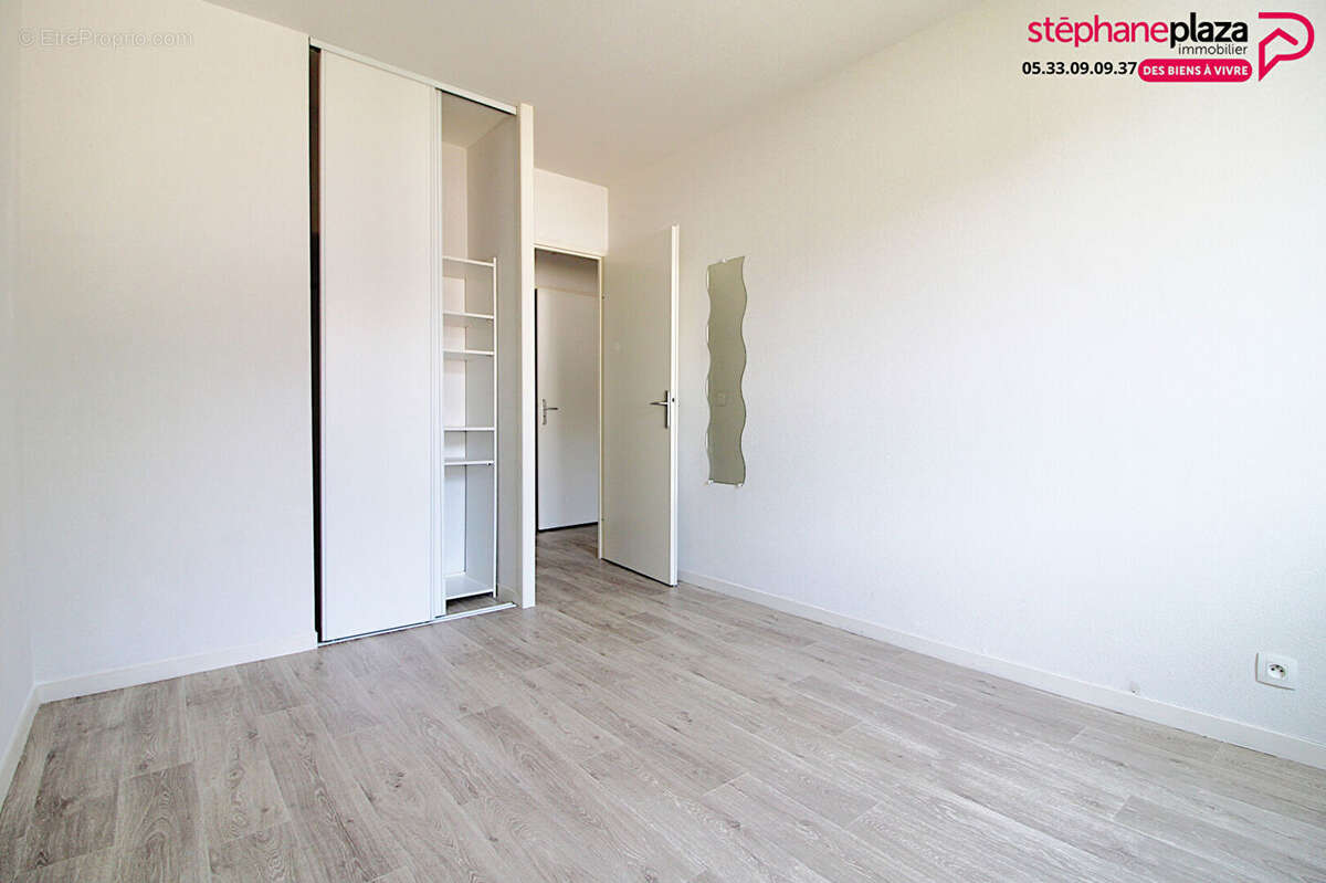 Appartement à PAREMPUYRE