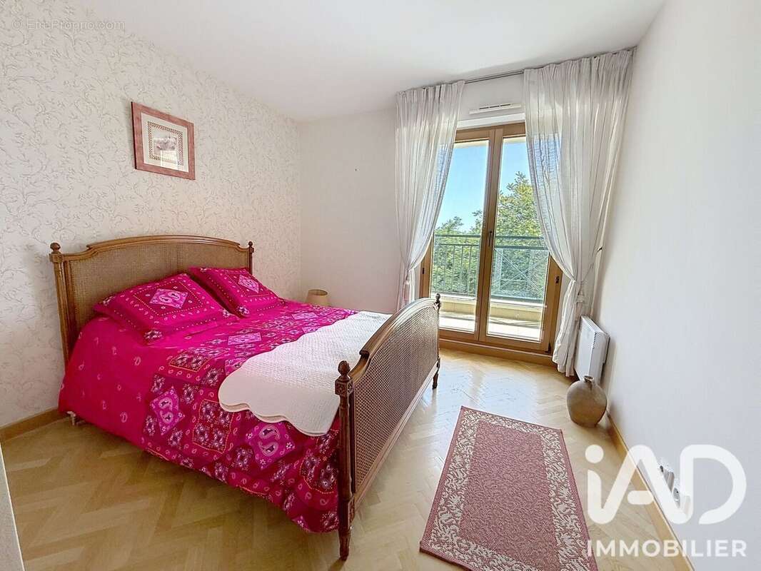 Photo 6 - Appartement à LE PLESSIS-ROBINSON