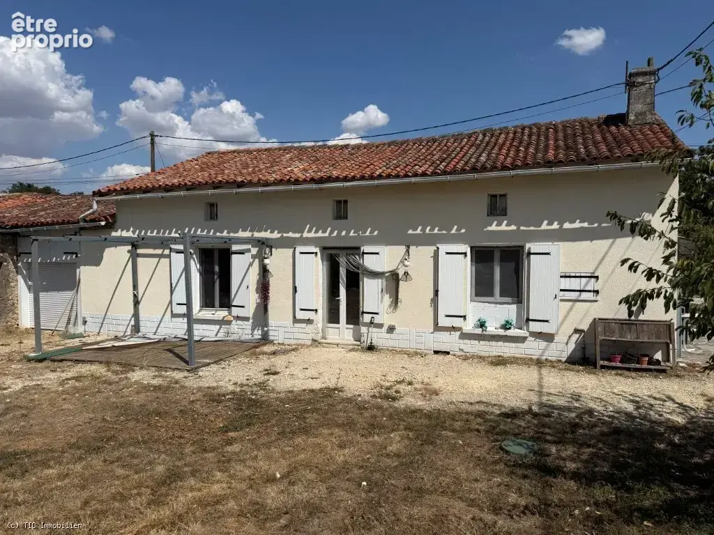 Maison de Campagne de Plain-Pied Proche de Ruffec - photo 3