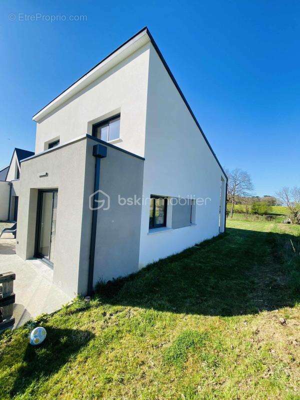 Maison à PLUNERET