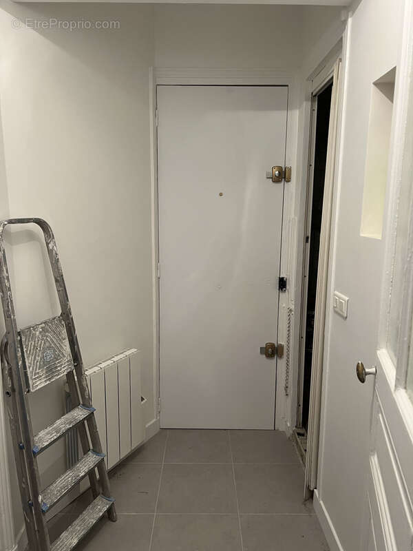 Appartement à PARIS-14E