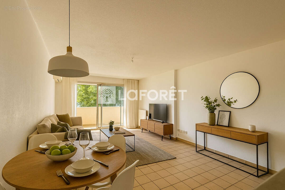 Appartement à LATTES