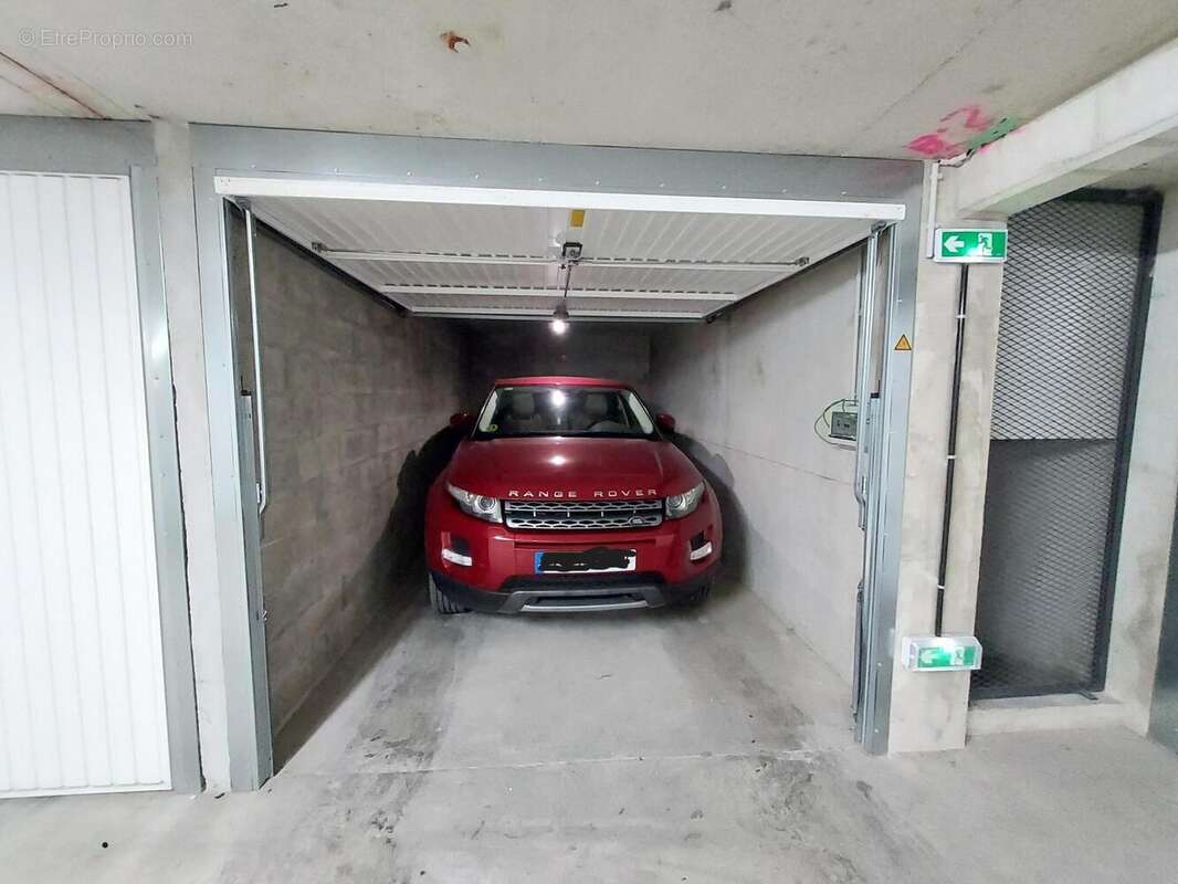 Photo 3 - Parking à VILLENEUVE-LOUBET