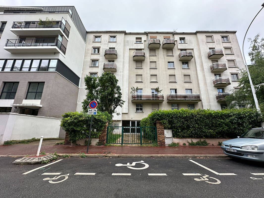 Appartement à MONTROUGE