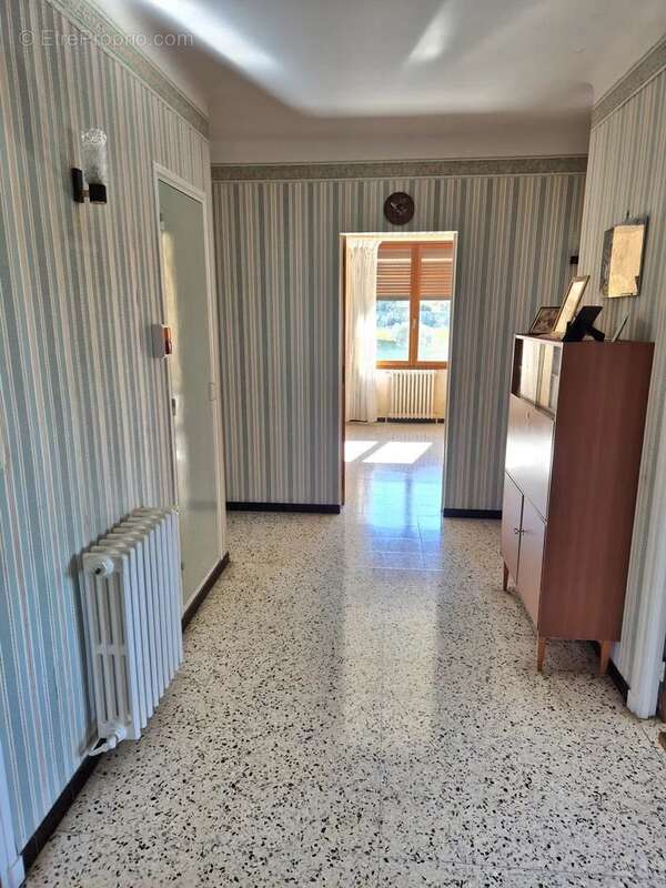 Maison à SAINT-PRIVAT-DES-VIEUX