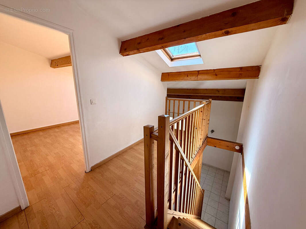 Appartement à SAINT-MAXIMIN-LA-SAINTE-BAUME