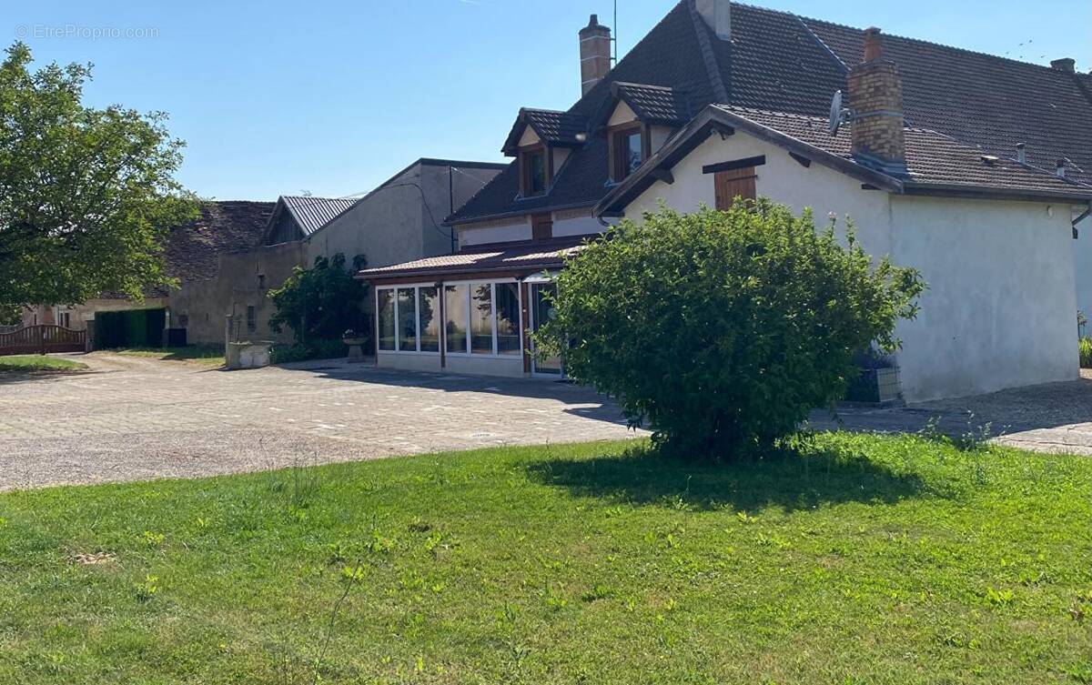 Maison à SEURRE