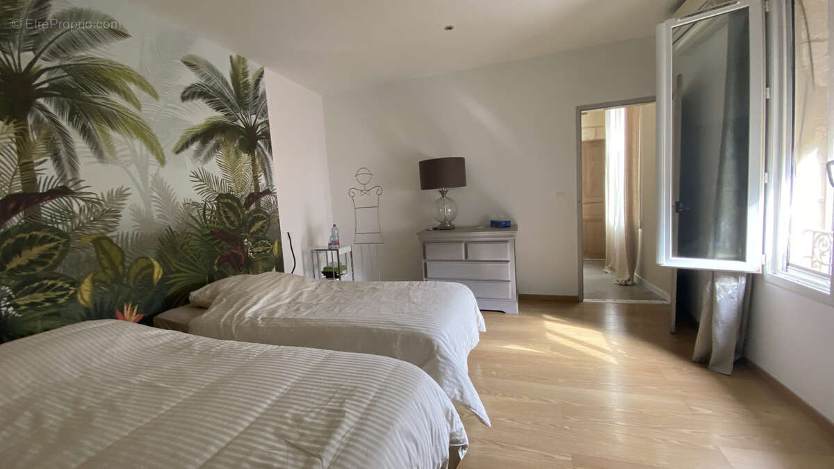 Maison à BELLEGARDE