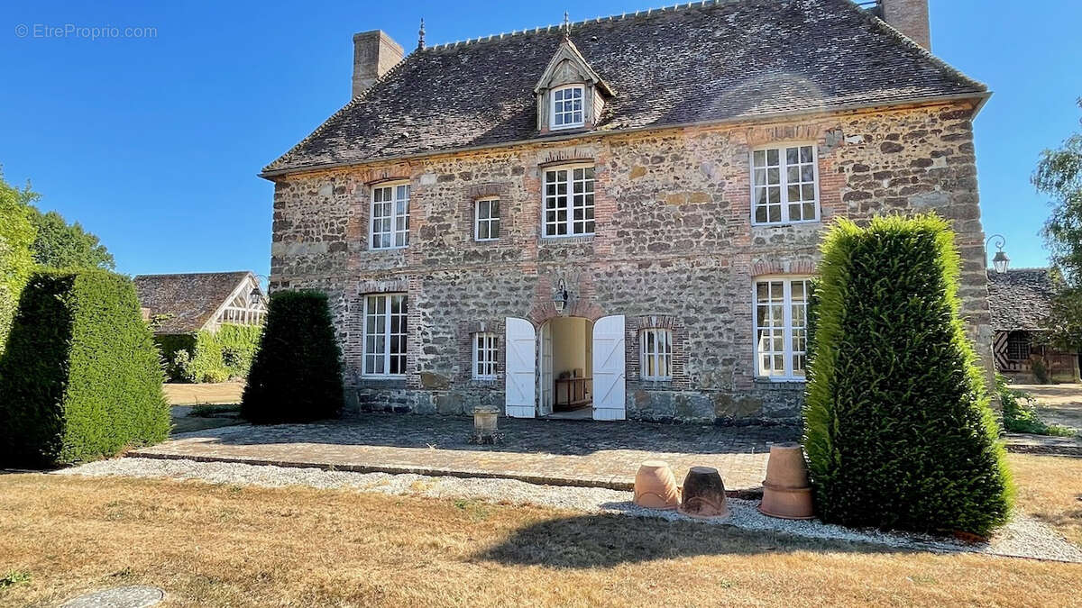 Domaine d'exception avec propriete de caractere - photo 4