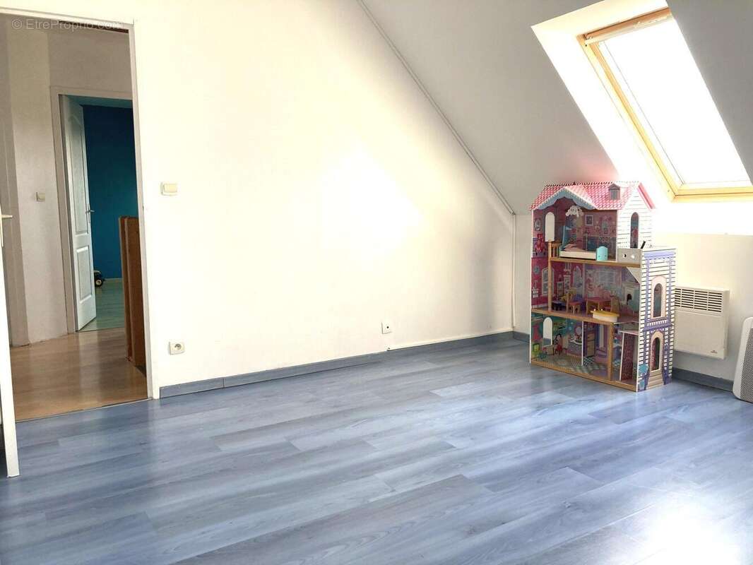 Maison à CHAUFOUR-NOTRE-DAME