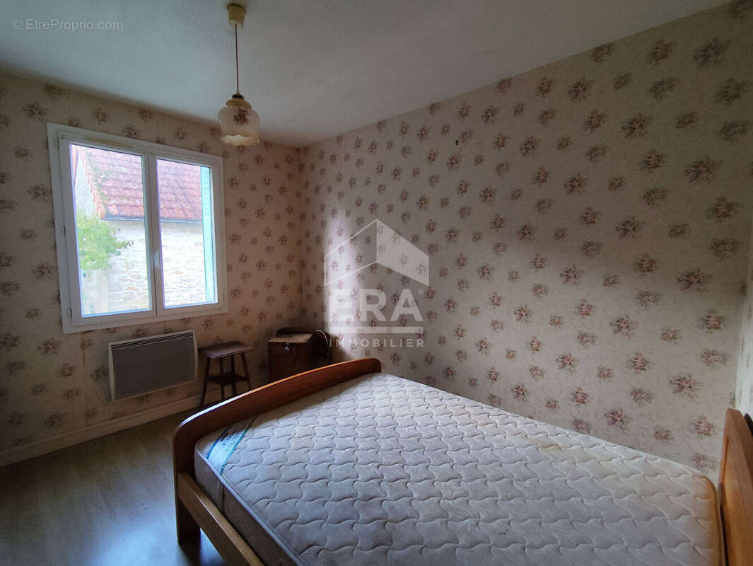 Maison à SAINT-LAURENT-DE-CERIS