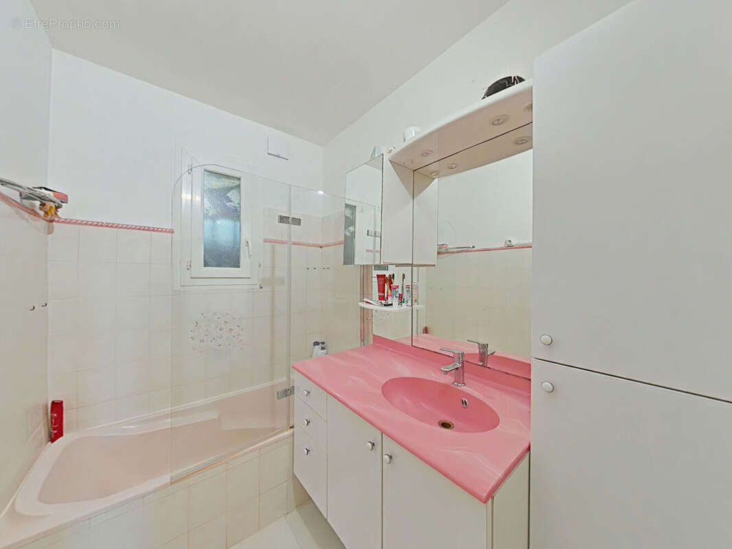 Appartement à LE LUC