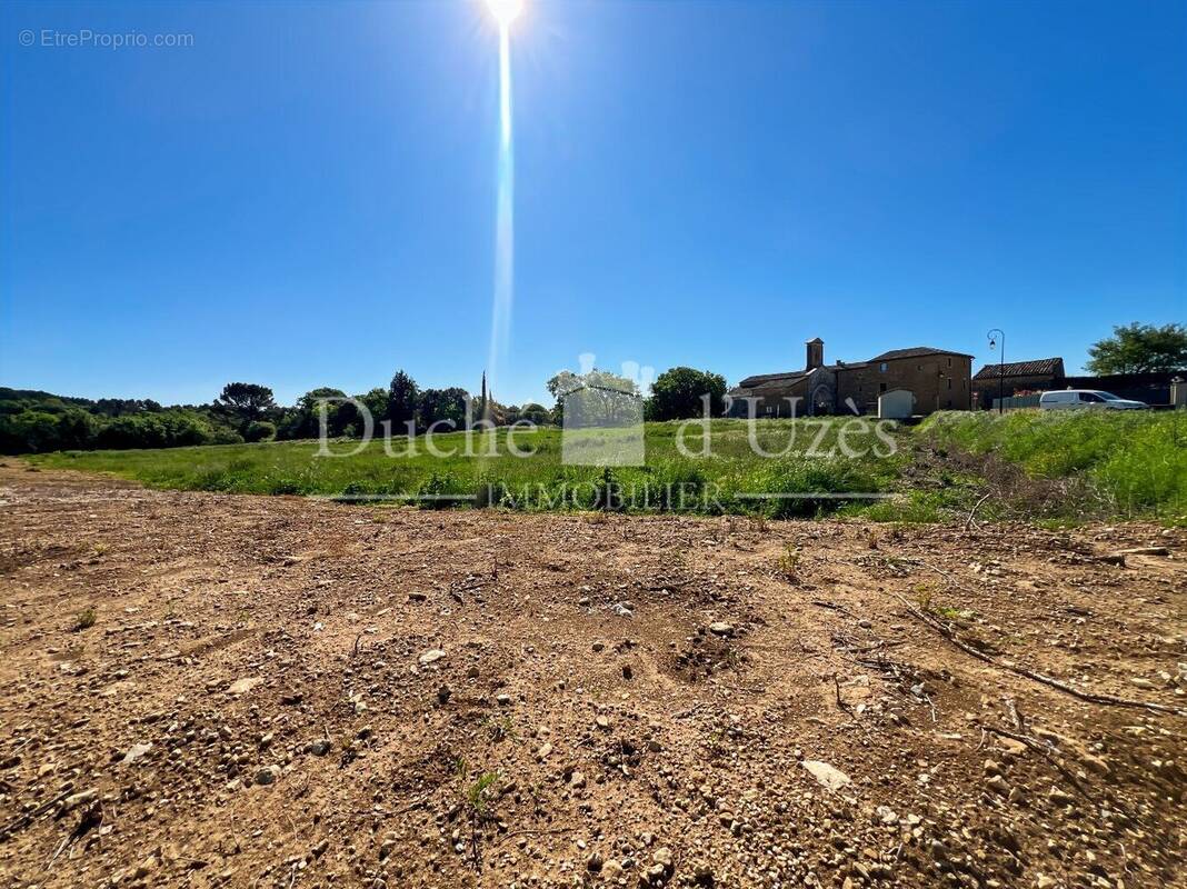 Photo 1 - Terrain à UZES
