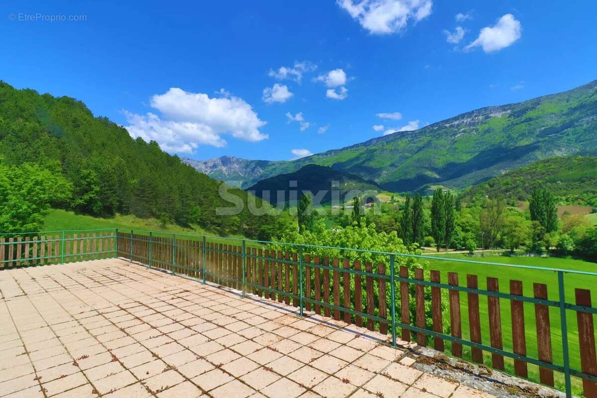 Maison à SAINT-JULIEN-EN-QUINT