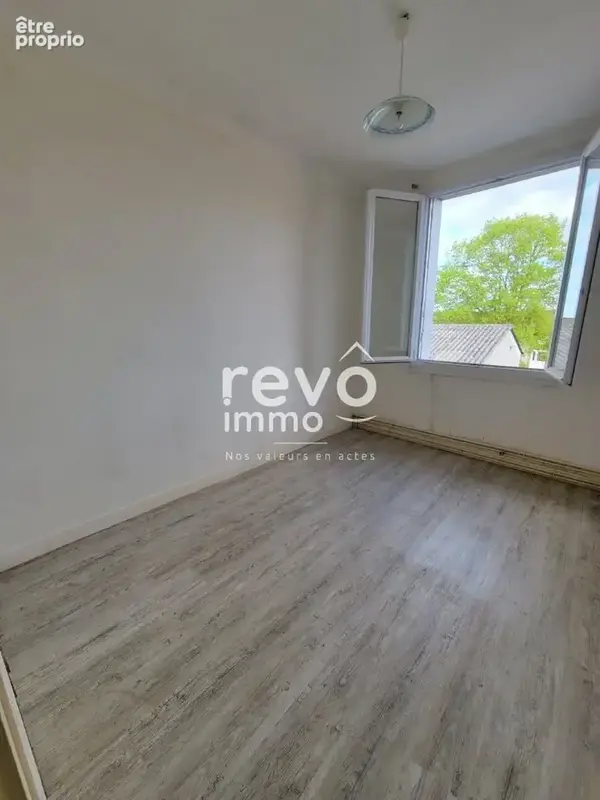 Maison 4 pièces 98 m² à vendre à Saint-Remy-En-Mauges (49110) - photo 7