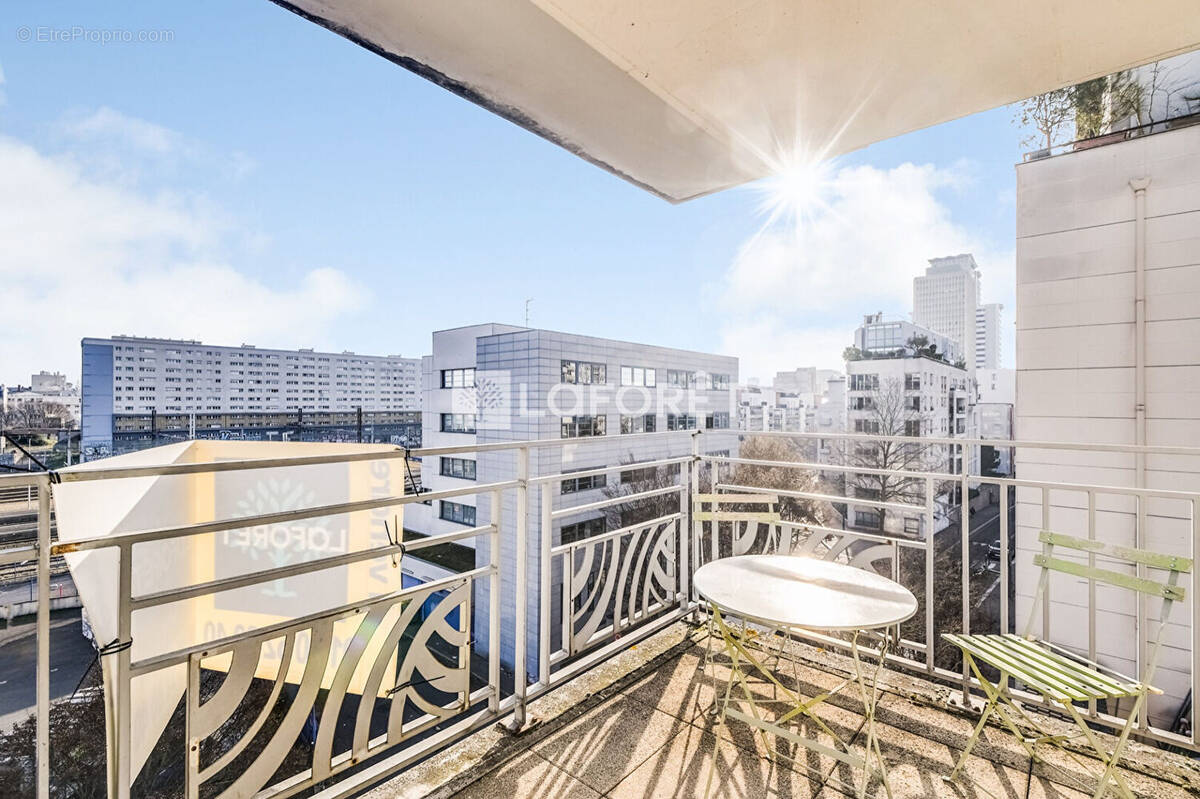 Appartement à PARIS-15E