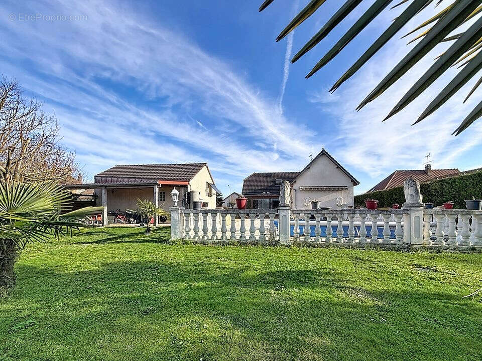 Maison à ROSIERES-PRES-TROYES