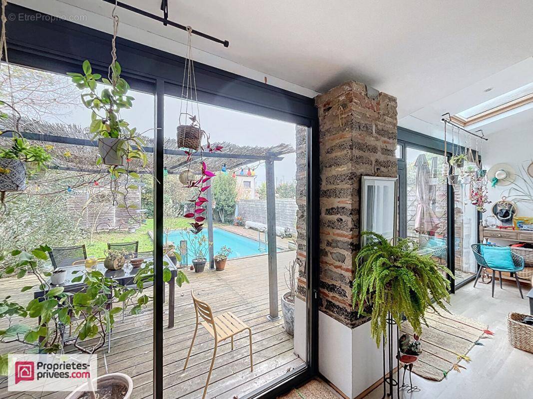 Maison à SAINT-SULPICE