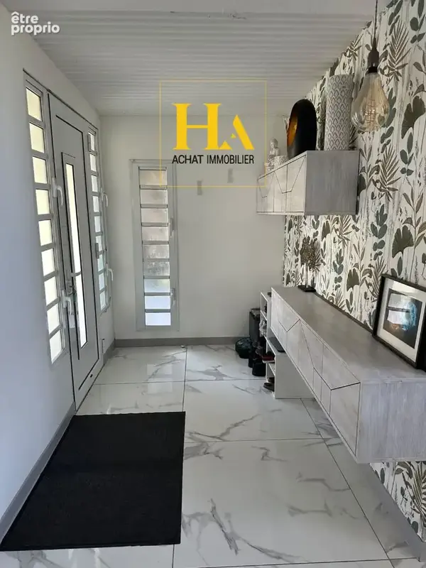 Maison + dépendance, La Riviere 6 pièces 211 m2  Vue mer ? Grand potentiel - photo 1