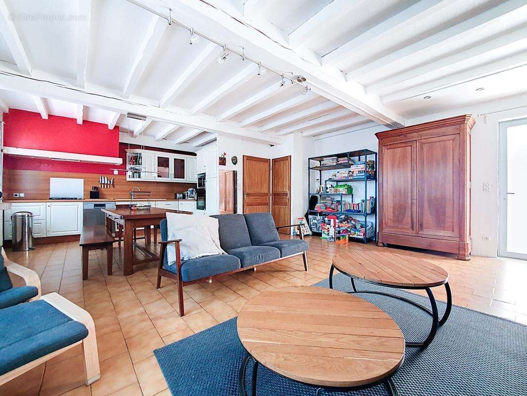 Maison à SAINT-SYMPHORIEN-D'OZON