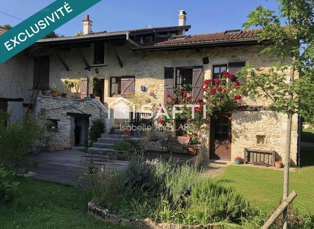 Photo 1 - Maison à SAINT-MARTIN-DU-MONT