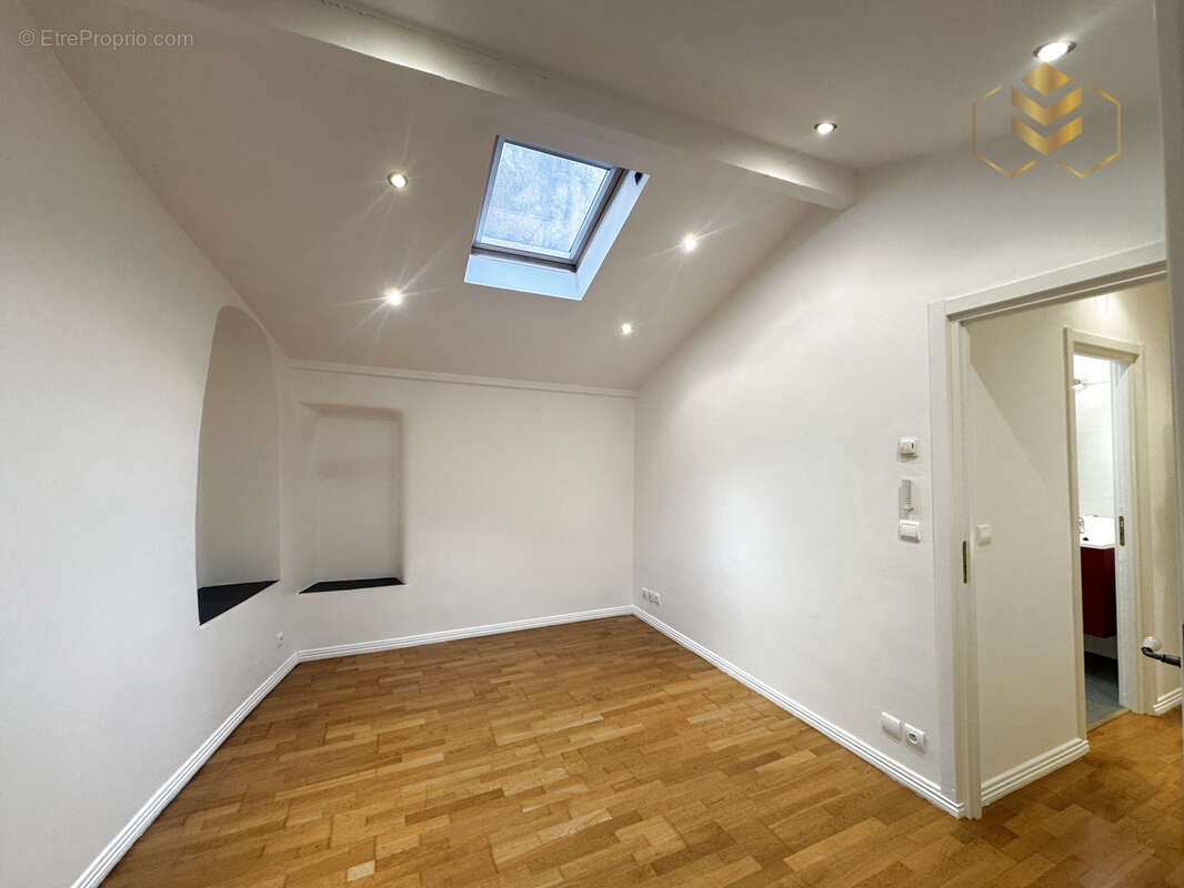Maison à ROQUEBRUNE-CAP-MARTIN