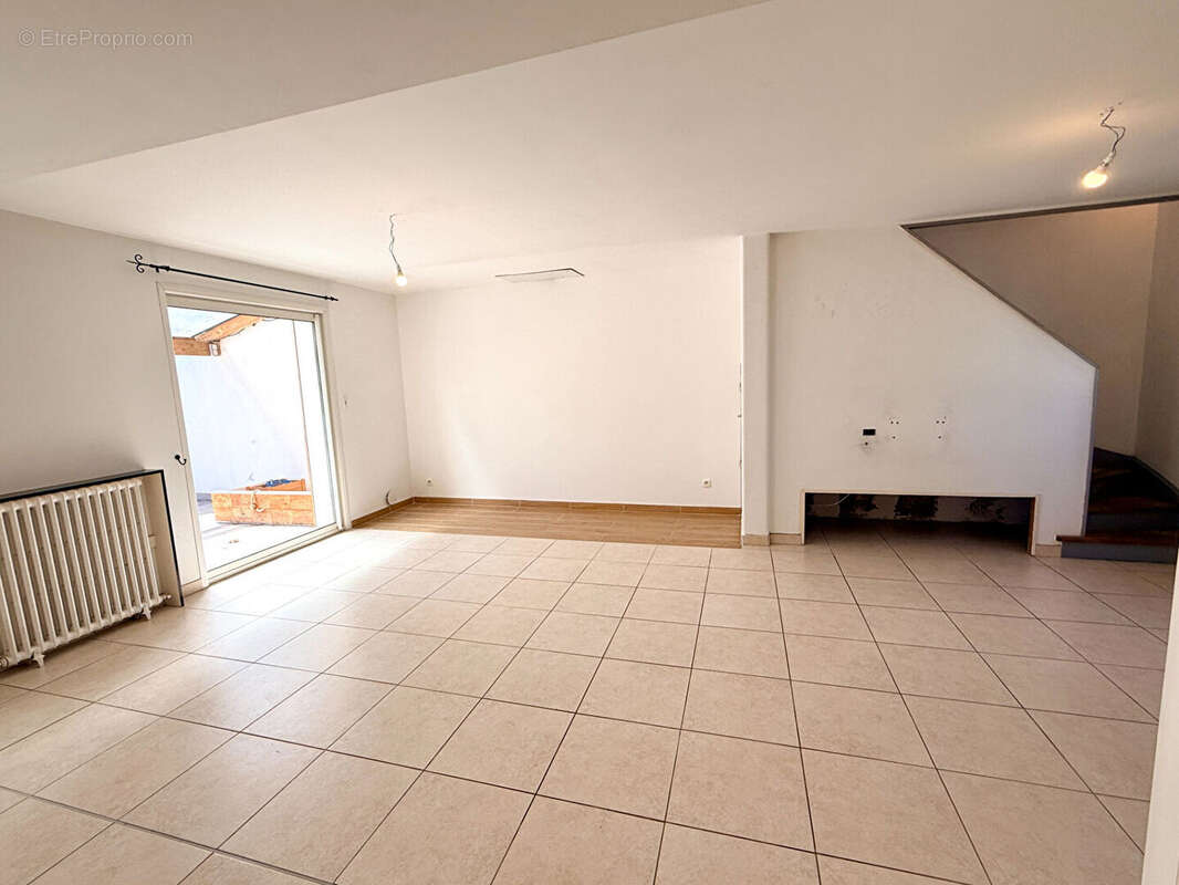 4 CHAMBRES avec garage et jardin - photo 5