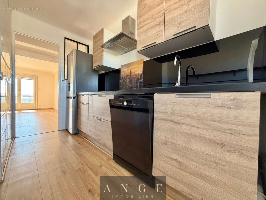 Appartement à HYERES