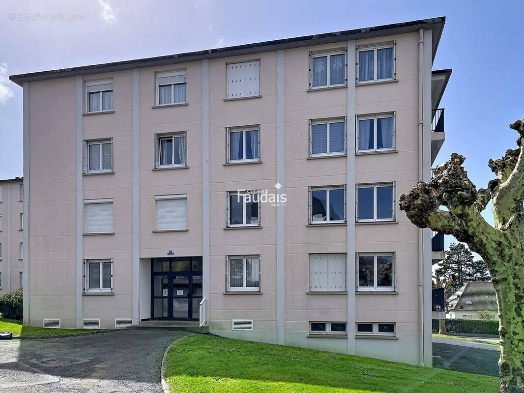 Appartement à COUTANCES