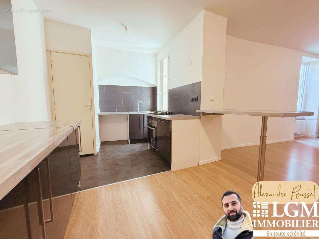 Appartement à LA CALMETTE