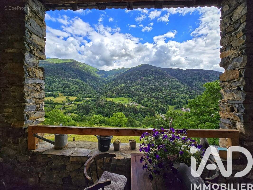 Photo 1 - Maison à LA TABLE