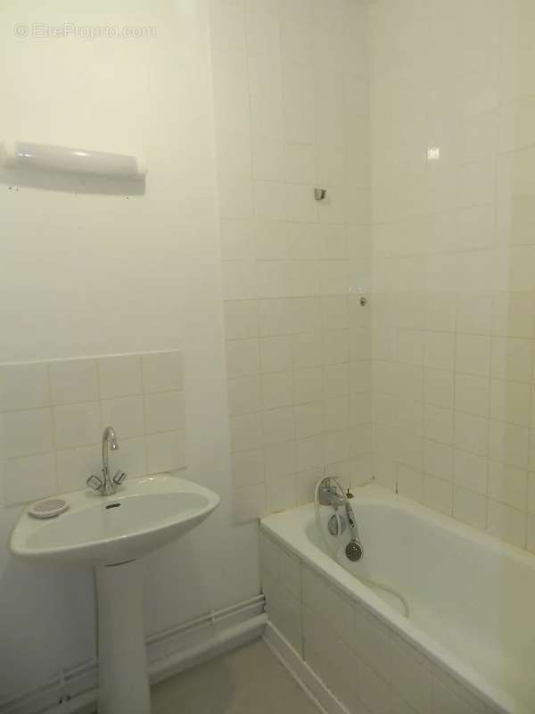 Maison à SAINT-PIERRE-SUR-DIVES