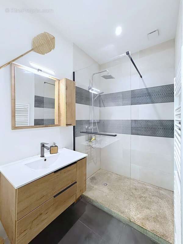 Appartement à GIERES