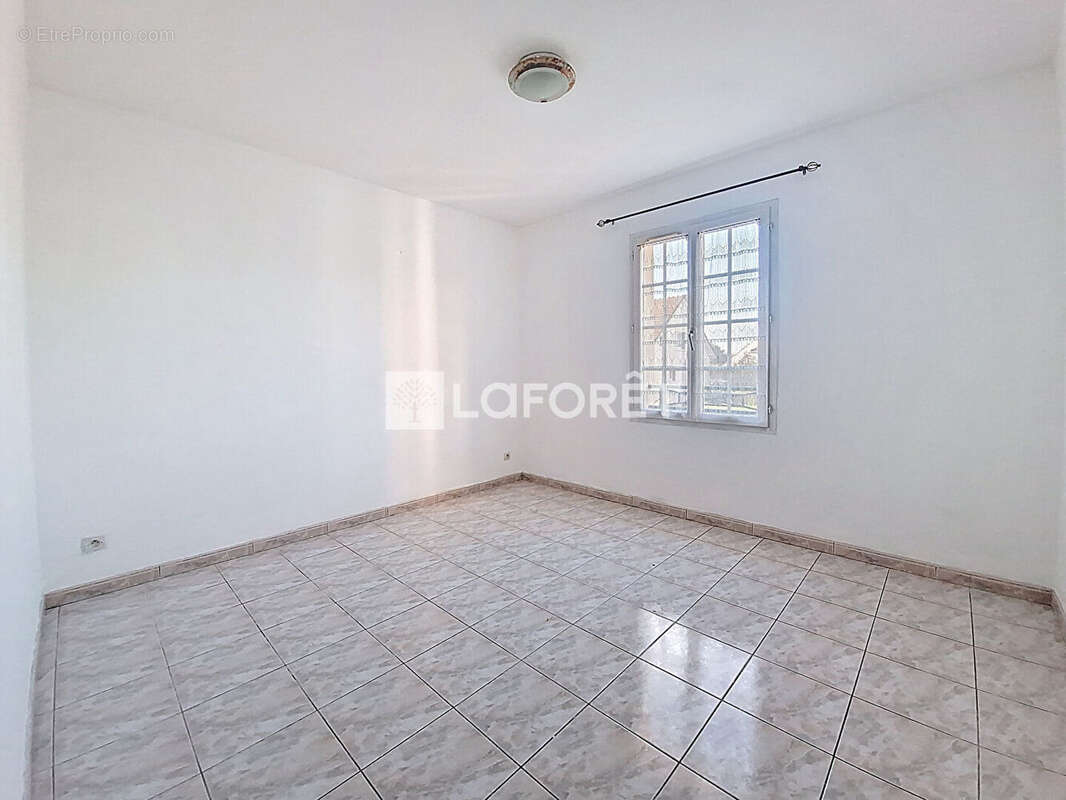 Maison à LEUVILLE-SUR-ORGE