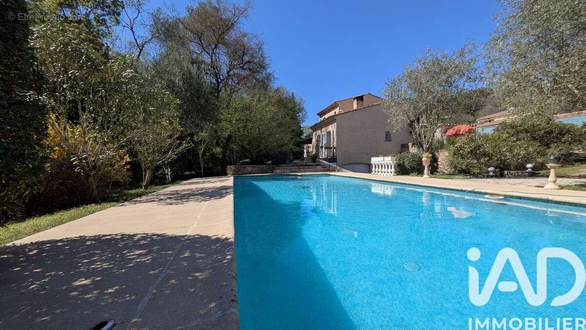 Photo 4 - Maison à ROQUEFORT-LES-PINS