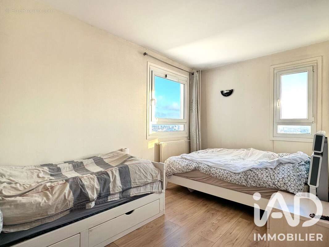 Appartement 78 m² à Paris-18e  - photo 6