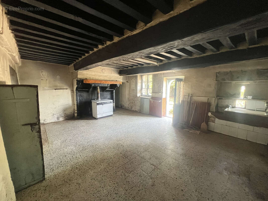 Maison à MARCILLY-LA-GUEURCE