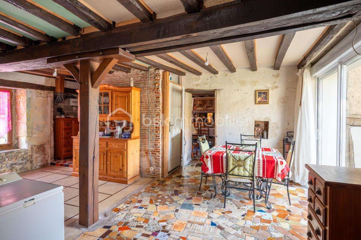 Maison à VALENCAY