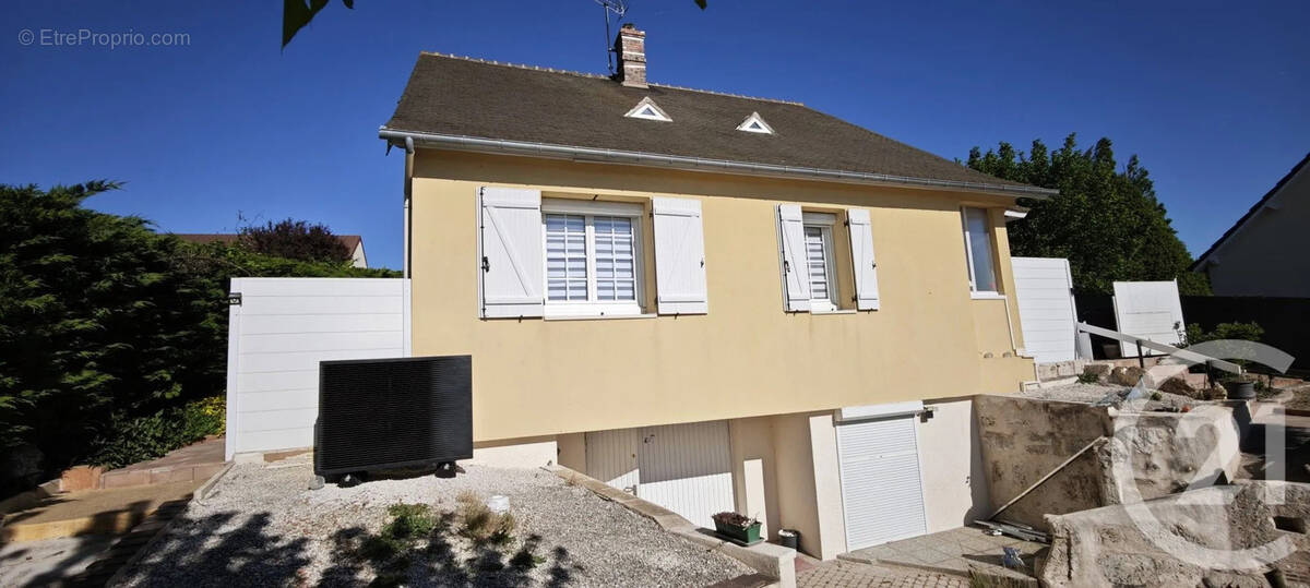 Maison à LA CHAPELLE-DU-NOYER