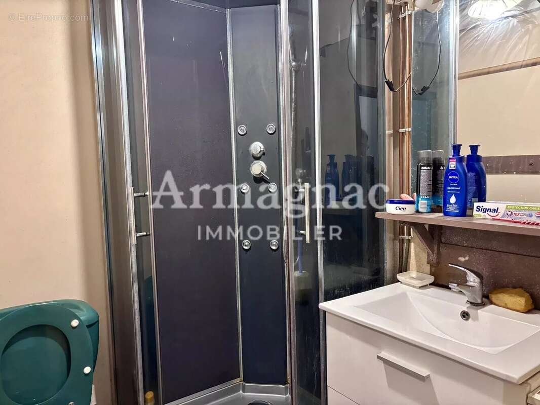 Maison à VIC-FEZENSAC