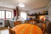 Appartement à CORNUS