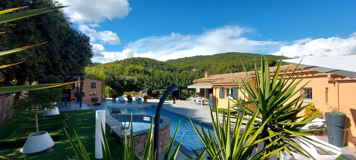 Maison à FIGANIERES