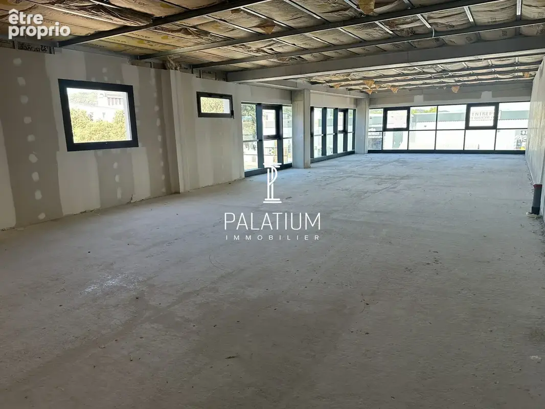 Commerce 155 m² à vendre à Manosque (04100) - photo 2
