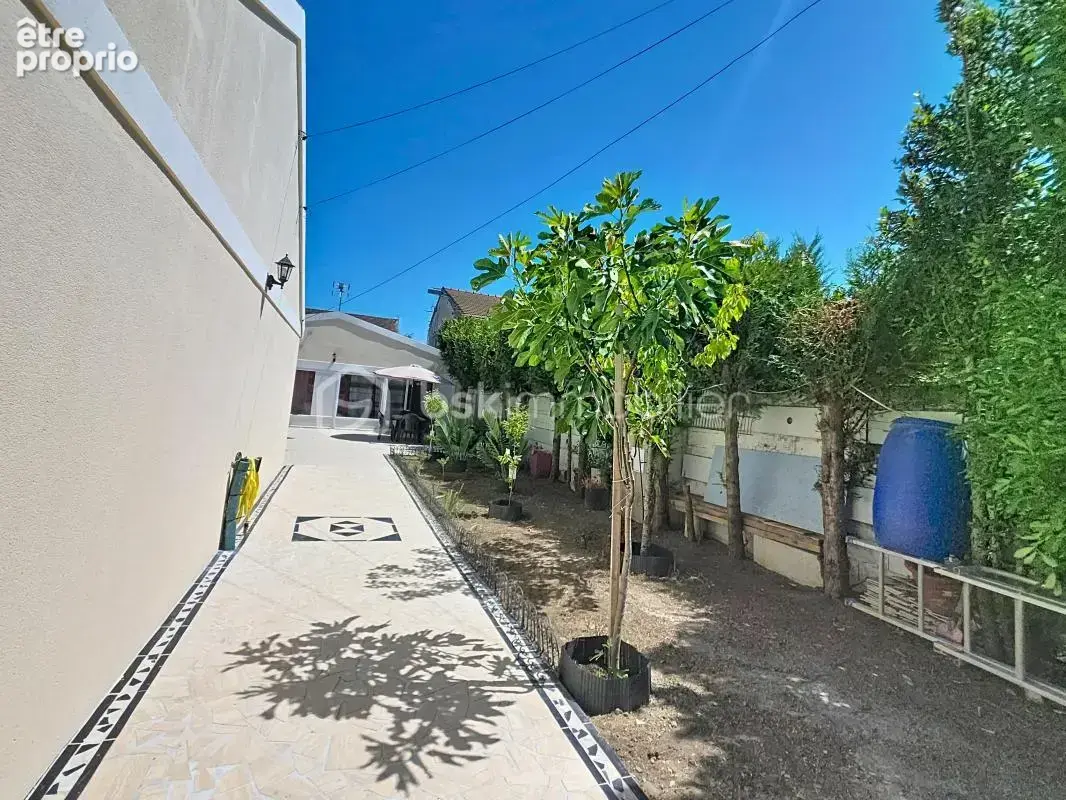 Maison de 5 pièces avec 3 chambres et sa dépendance meublée - photo 12